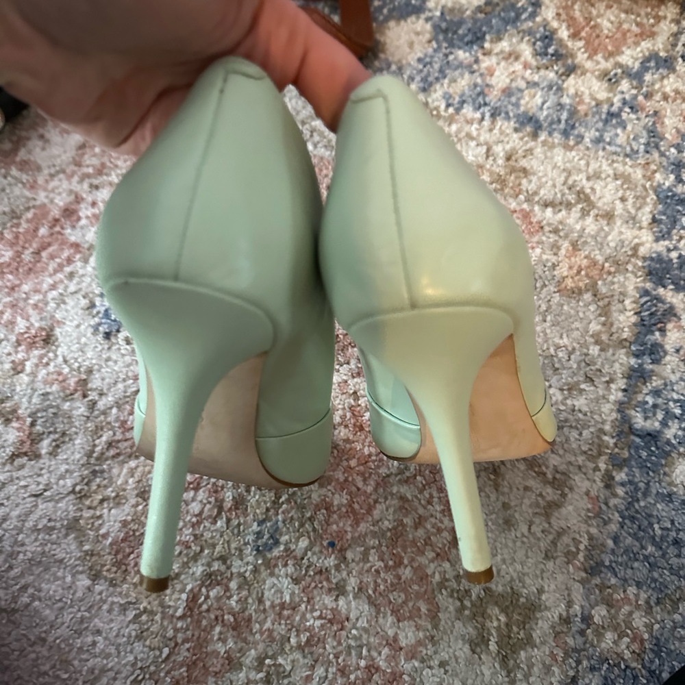 Heels - Picture 3 of 6